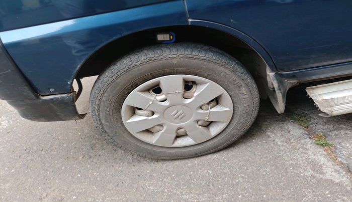 2013 Maruti Eeco 5 STR WITH A/C+HTR, CNG, Manual, 30,657 km, tyre