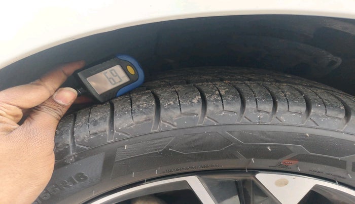 2022 Hyundai Verna SX (O) 1.5 CRDI, Diesel, Manual, 40,940 km, tyre