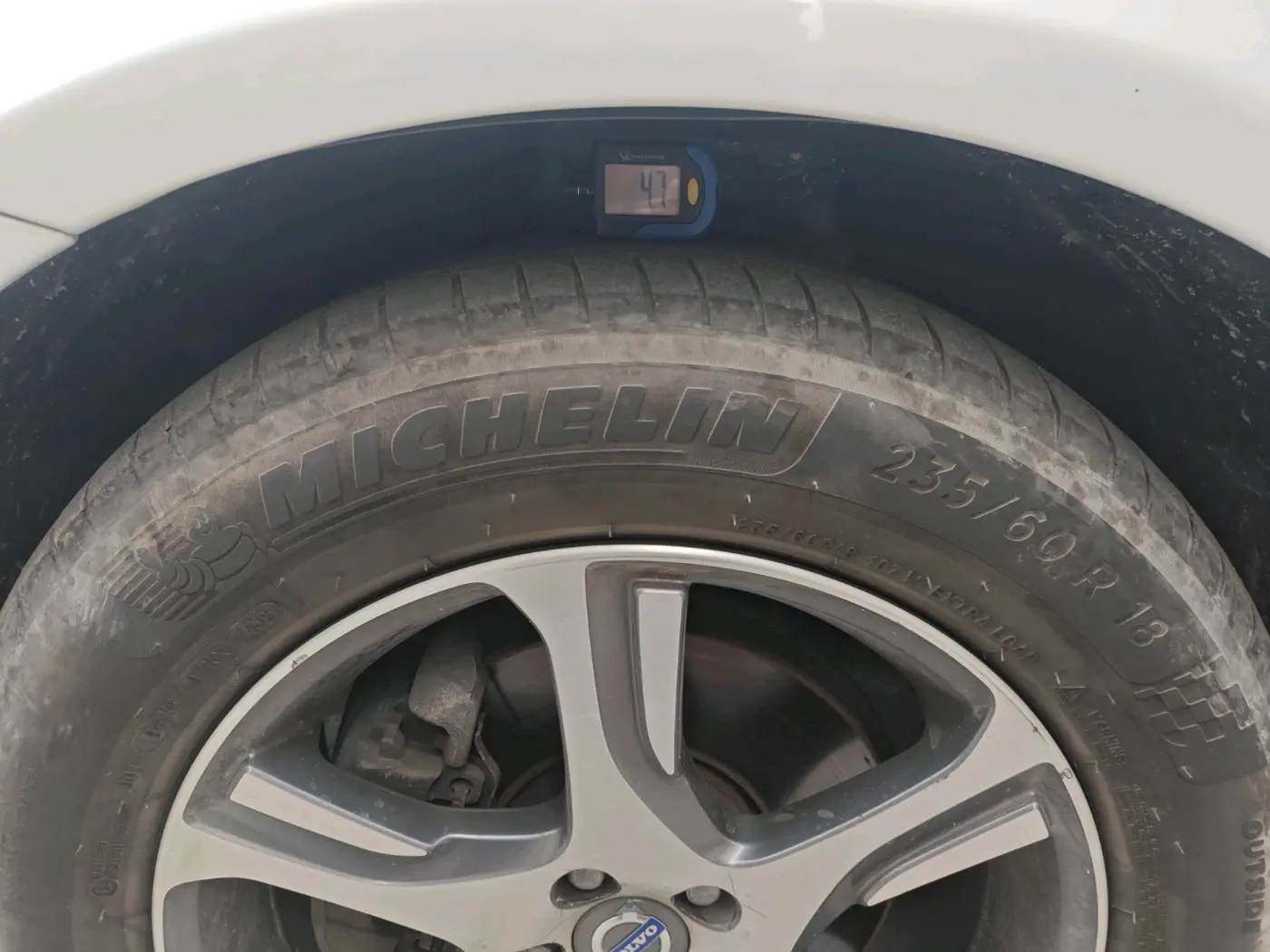 2014 Volvo XC 60 D5 SUMMUM, Diesel, Automatic, 89,542 km, tyre