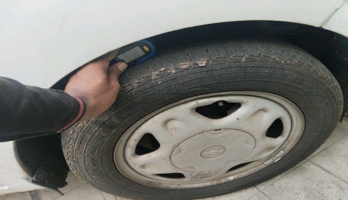 2011 Chevrolet Beat LS DIESEL, Diesel, Manual, 1,01,107 km, tyre