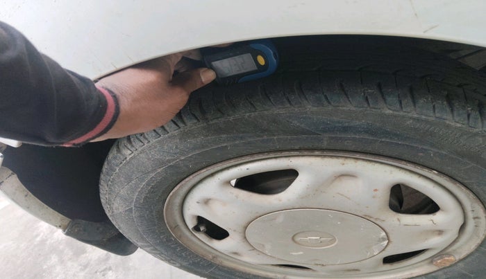 2011 Chevrolet Beat LS DIESEL, Diesel, Manual, 1,01,107 km, tyre