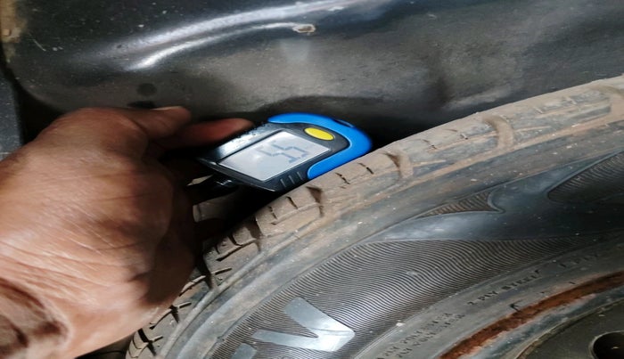 2017 Maruti Baleno ZETA PETROL 1.2, Petrol, Manual, 1,15,830 km, tyre