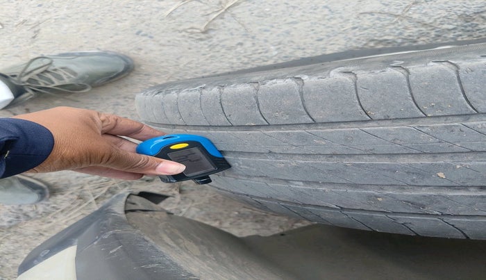 2018 Jeep Compass LIMITED 2.0 DIESEL, Diesel, Manual, 1,32,039 km, tyre