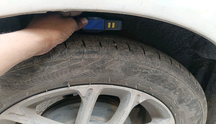 2022 Maruti Swift ZXI PLUS, CNG, Manual, 49,632 km, tyre