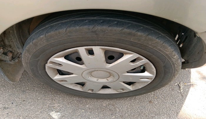 2006 Ford Fusion 1.6 PETROL, Petrol, Manual, 1,54,224 km, tyre