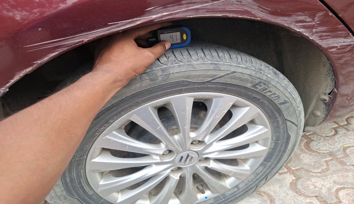 2014 Maruti Ciaz ZDI, Diesel, Manual, 1,00,272 km, tyre