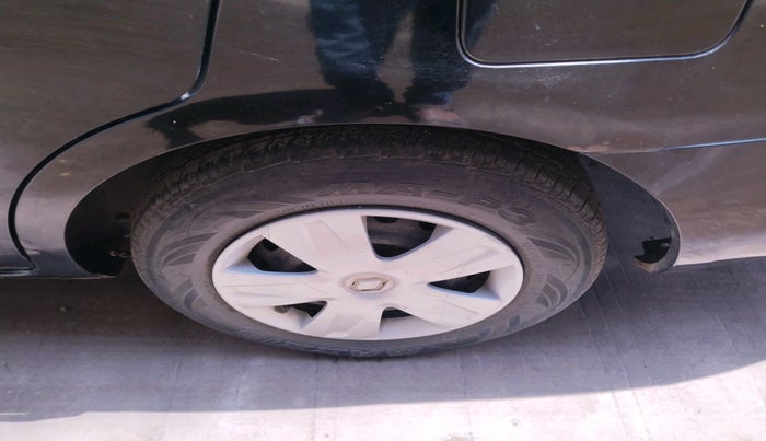 2014 Renault Scala RXE PETROL, Petrol, Manual, 90,142 km, tyre