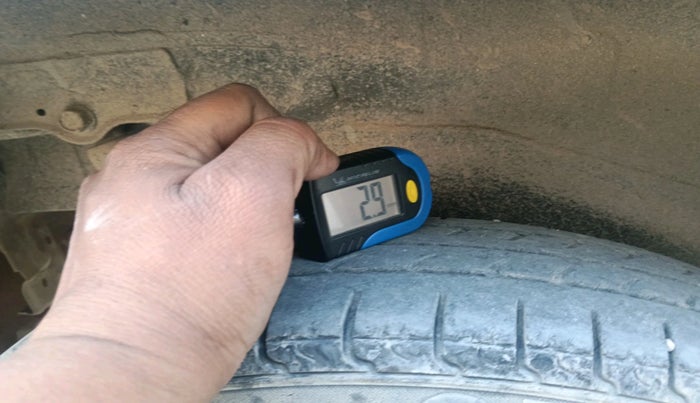 2016 Maruti Wagon R 1.0 LXI CNG, CNG, Manual, 67,983 km, tyre