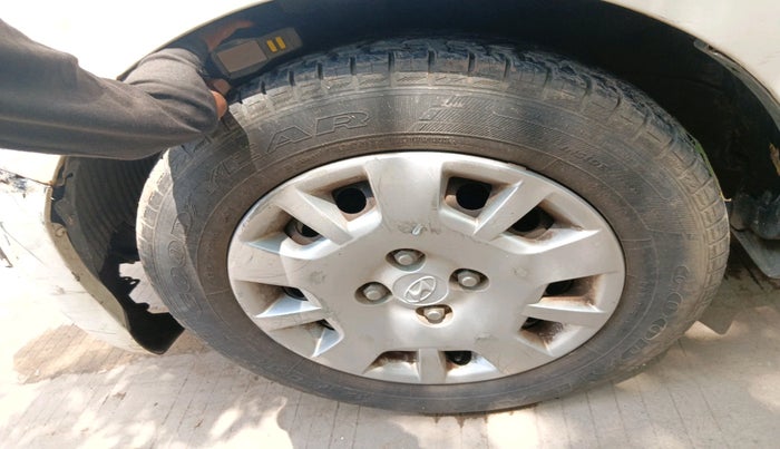 2013 Hyundai i20 MAGNA (O) 1.2, Petrol, Manual, 61,897 km, tyre