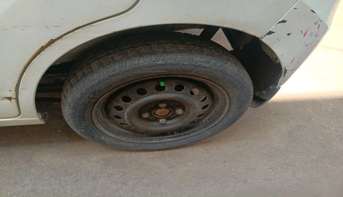 2011 Maruti Wagon R 1.0 VXI, Petrol, Manual, 1,03,365 km, tyre