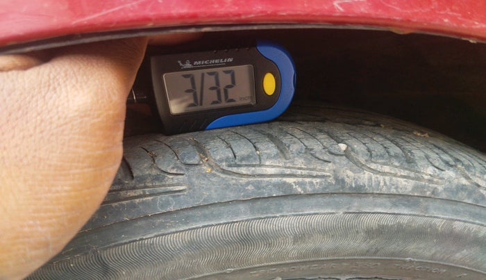 2011 Chevrolet Spark LS 1.0 LPG, Petrol, Manual, 70,399 km, tyre