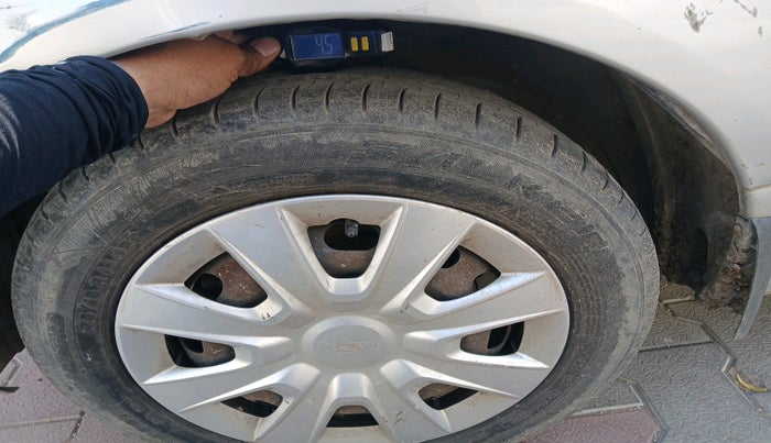 2014 Ford Figo ZXI 1.4 DIESEL, Diesel, Manual, 75,105 km, tyre