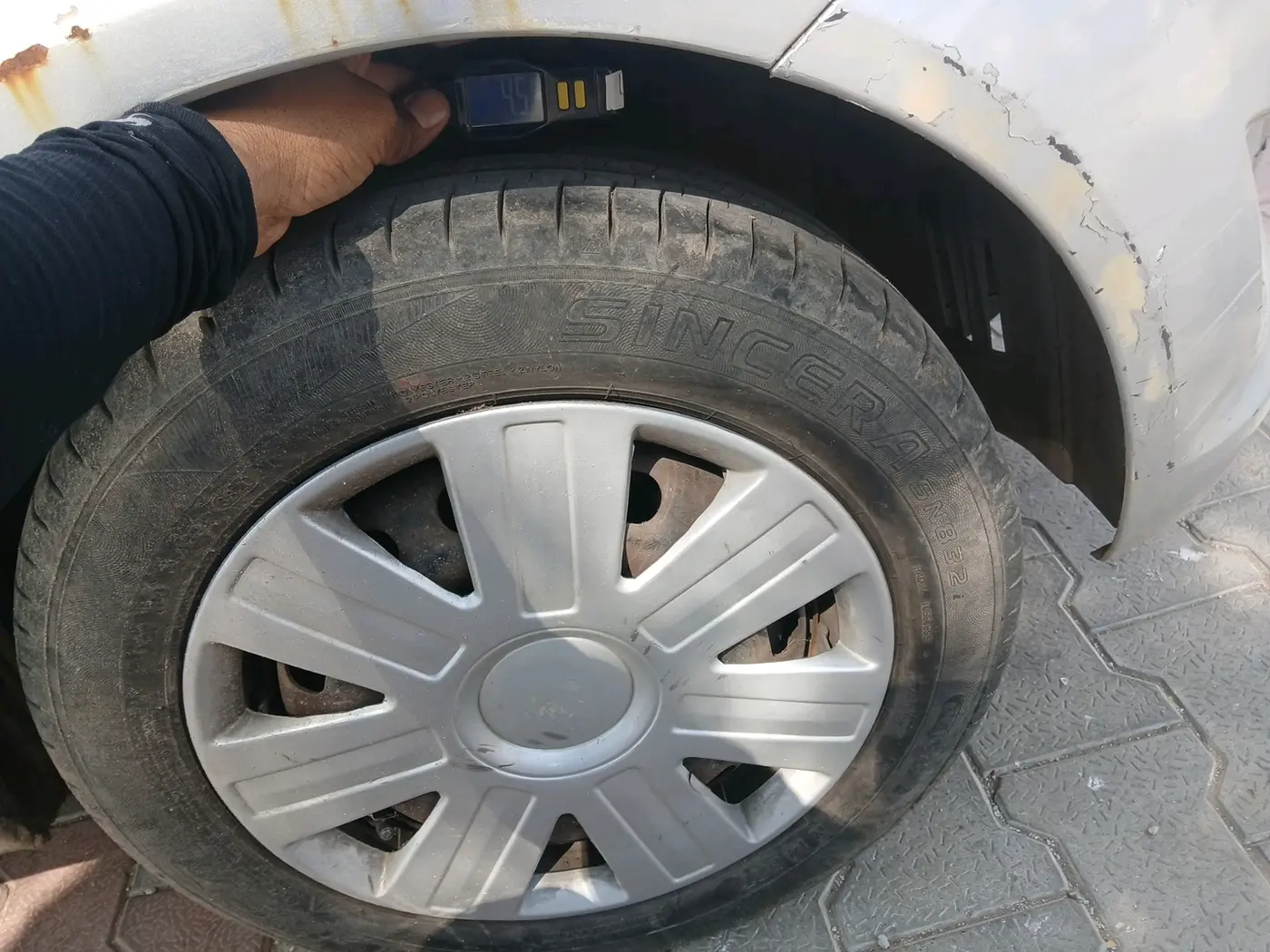 2014 Ford Figo ZXI 1.4 DIESEL, Diesel, Manual, 75,105 km, tyre