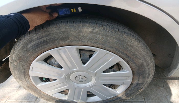 2014 Ford Figo ZXI 1.4 DIESEL, Diesel, Manual, 75,105 km, tyre