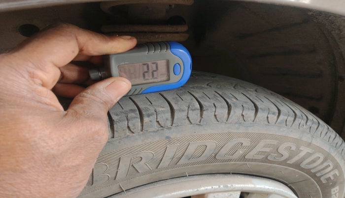 2012 Maruti Wagon R 1.0 LXI CNG, CNG, Manual, 1,51,035 km, tyre