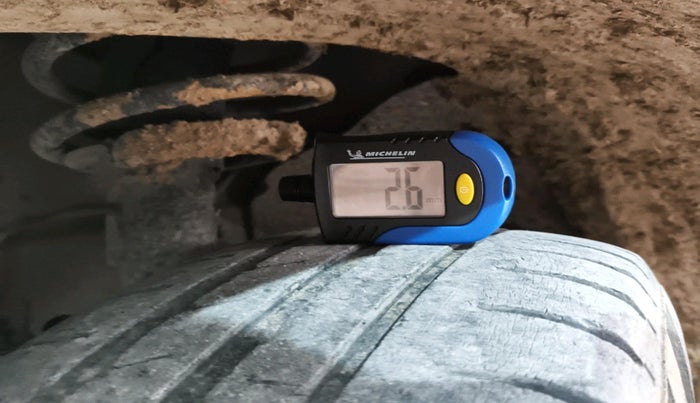 2012 Ford Figo ZXI 1.4 DIESEL, Diesel, Manual, 1,29,014 km, tyre