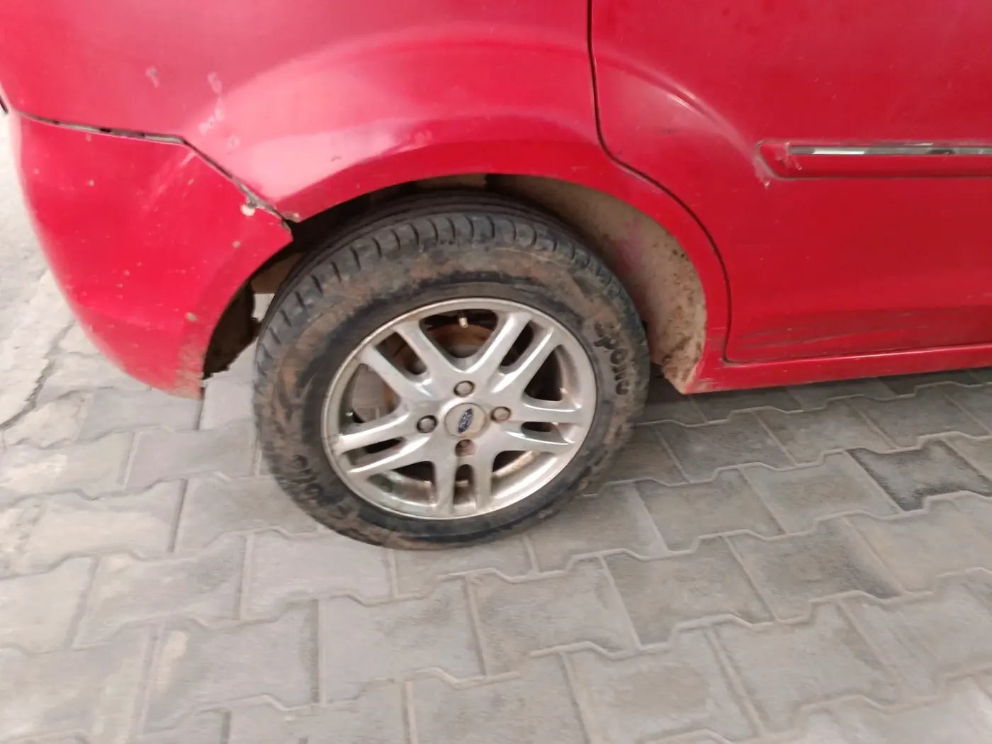 2012 Ford Figo ZXI 1.4 DIESEL, Diesel, Manual, 1,29,014 km, tyre