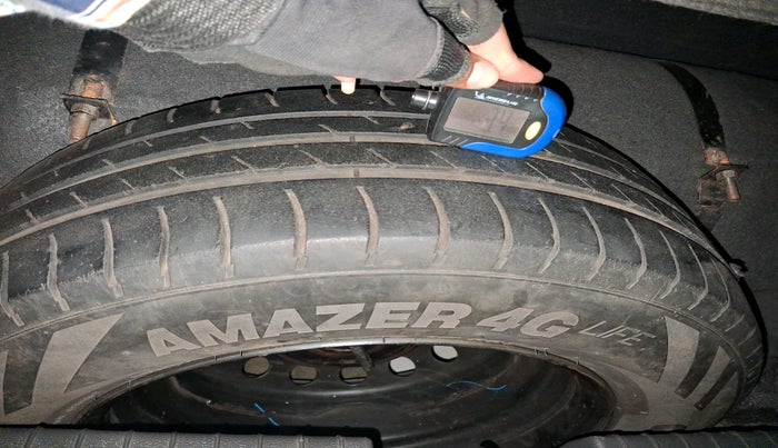 2015 Hyundai Elite i20 MAGNA 1.2, CNG, Manual, 1,40,934 km, tyre