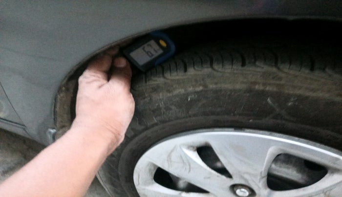 2011 Hyundai i10 SPORTZ (O) 1.2, Petrol, Manual, 77,427 km, tyre