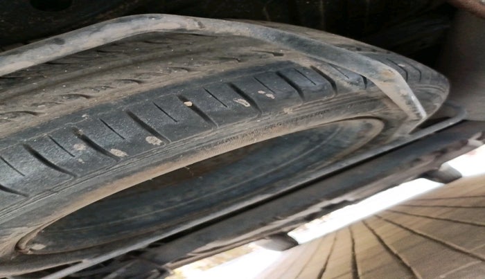 2016 Maruti Ertiga VDI SHVS, Diesel, Manual, 64,497 km, tyre