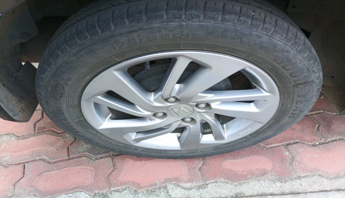 2021 Honda Jazz 1.2L I-VTEC ZX CVT, Petrol, Automatic, 30,147 km, tyre