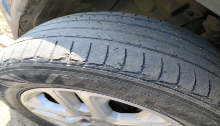 2017 Jeep Compass LIMITED (O) 2.0 DIESEL, Diesel, Manual, 88,775 km, tyre