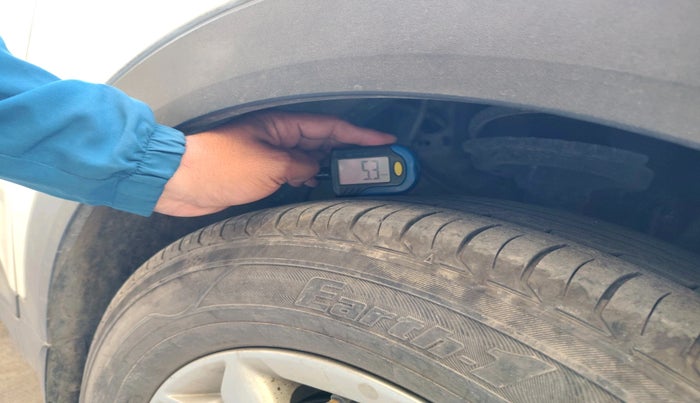 2017 Hyundai Creta SX PLUS 1.6 PETROL, Petrol, Manual, 71,895 km, tyre