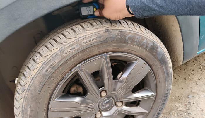 2019 Renault Kwid CLIMBER 1.0 AMT (O), Petrol, Automatic, 38,789 km, tyre