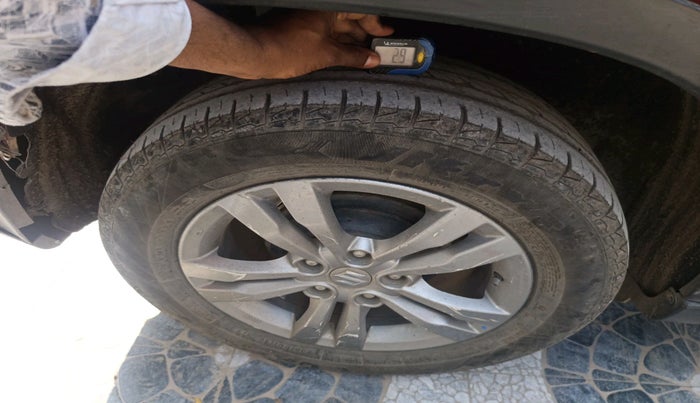 2017 Maruti Vitara Brezza ZDI PLUS DUAL TONE, Diesel, Manual, 1,04,458 km, tyre