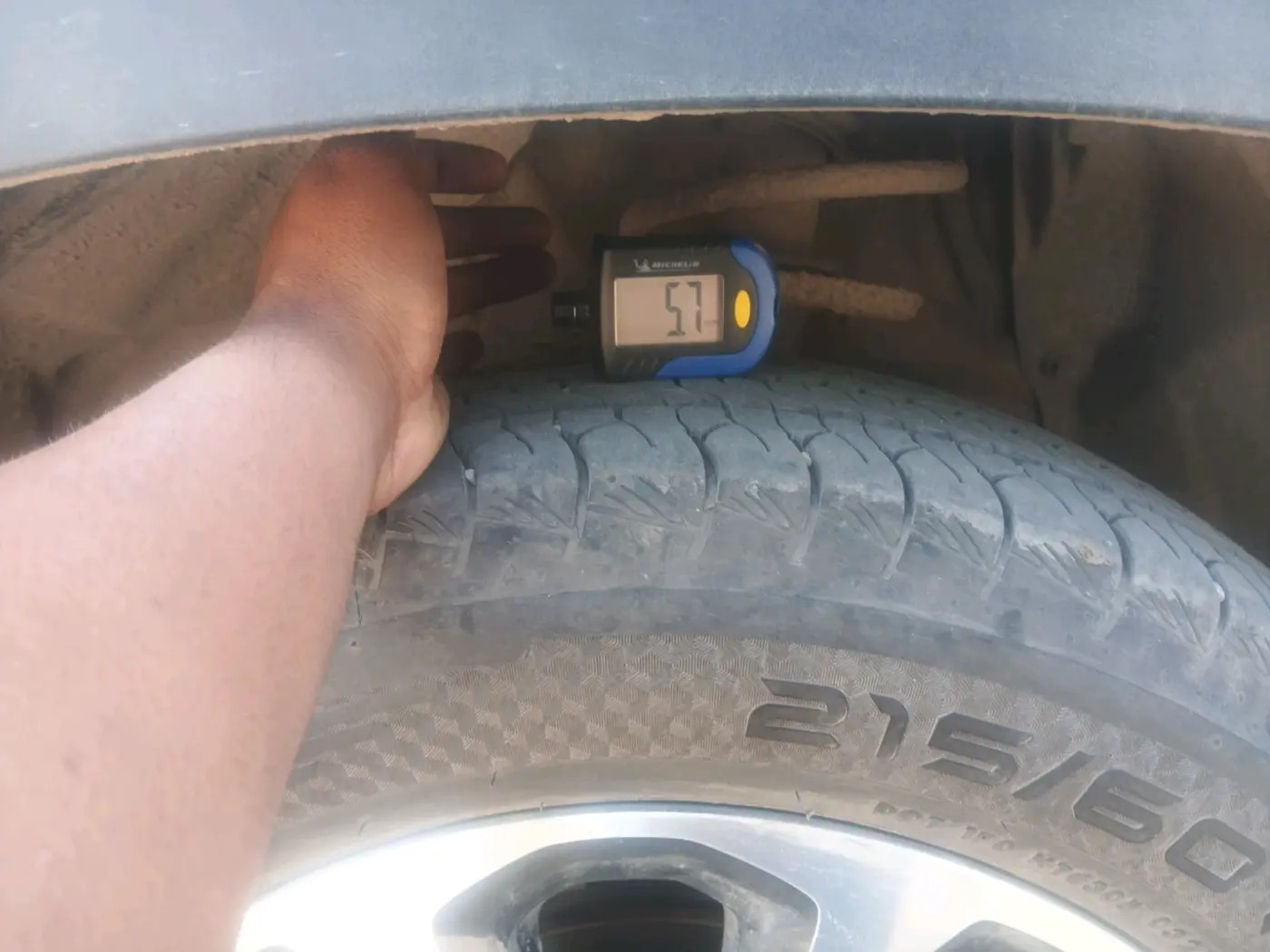 2025 Maruti Grand Vitara DELTA SMART HYBRID AT, Petrol, Automatic, 14,736 km, tyre