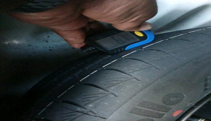 2023 Maruti Grand Vitara SIGMA SMART HYBRID, Petrol, Manual, 29,481 km, tyre