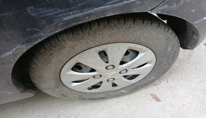 2011 Hyundai i10 SPORTZ 1.2, CNG, Manual, 66,655 km, tyre