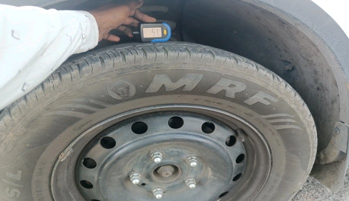 2018 Mahindra XUV500 W6, Diesel, Manual, 1,82,712 km, tyre