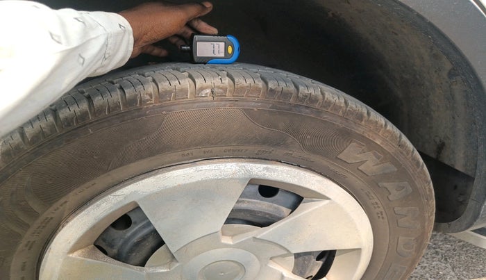 2018 Mahindra XUV500 W6, Diesel, Manual, 1,82,712 km, tyre