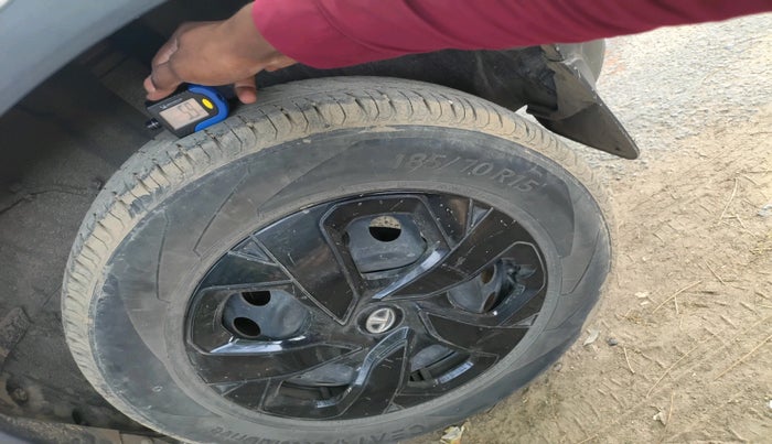 2022 Tata PUNCH ADVENTURE MT, Petrol, Manual, 45,922 km, tyre