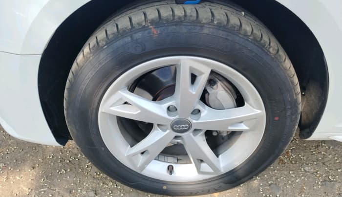 2018 Audi A4 35 TDI S LINE, Diesel, Automatic, 54,231 km, tyre