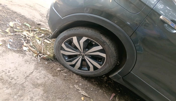 2023 Volkswagen TAIGUN GT PLUS 1.5 TSI DSG, Petrol, Automatic, 20,300 km, tyre