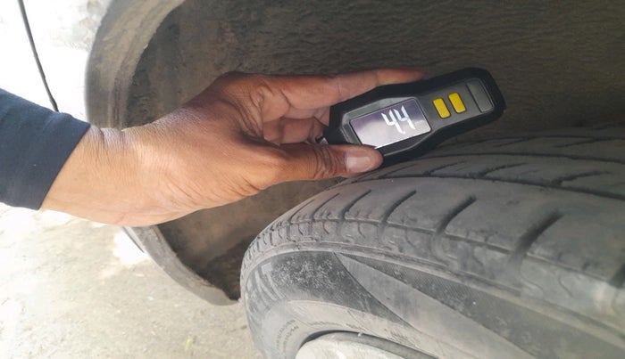 2016 Datsun Go T, Petrol, Manual, 1,08,097 km, tyre