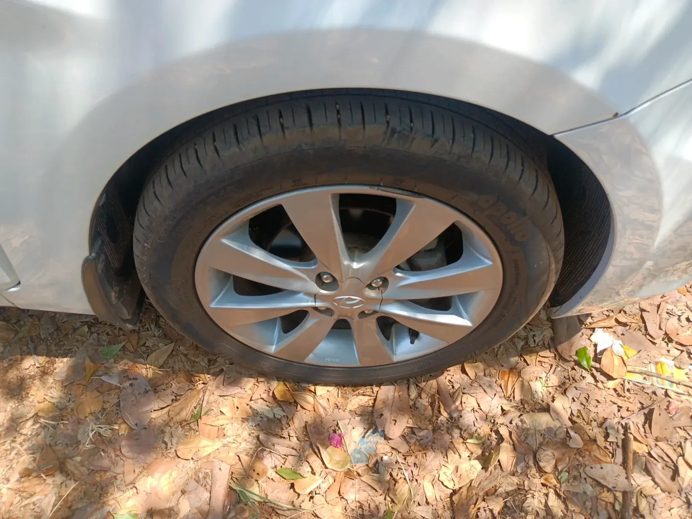 2012 Hyundai Verna FLUIDIC 1.6 VTVT SX, Petrol, Manual, 47,477 km, tyre
