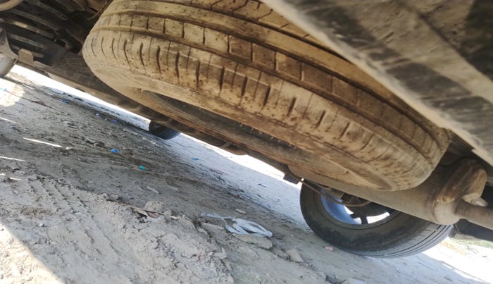 2022 KIA CARENS PRESTIGE 1.5 PETROL 7 STR, Petrol, Manual, 35,270 km, tyre