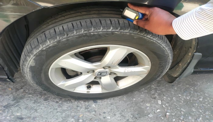 2012 Honda City 1.5L I-VTEC S MT, Petrol, Manual, 1,43,336 km, tyre