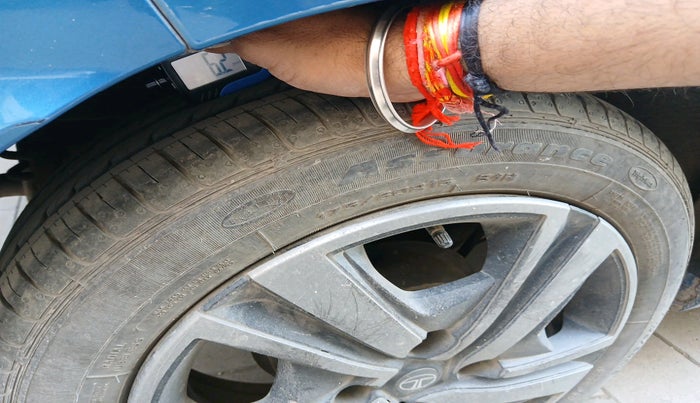 2024 Tata Tiago  XZA Plus (O), Petrol, Automatic, 27,782 km, tyre