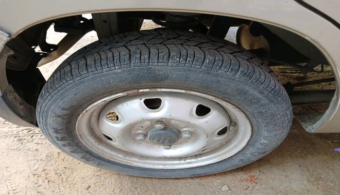 2011 Maruti Zen Estilo LXI, Petrol, Manual, 48,734 km, tyre