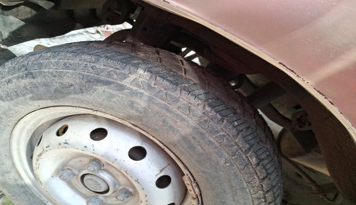 2011 Maruti Alto LXI, Petrol, Manual, 51,230 km, tyre