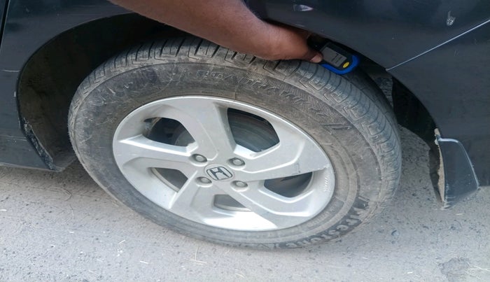 2016 Honda City 1.5L I-VTEC V MT, Petrol, Manual, 71,305 km, tyre