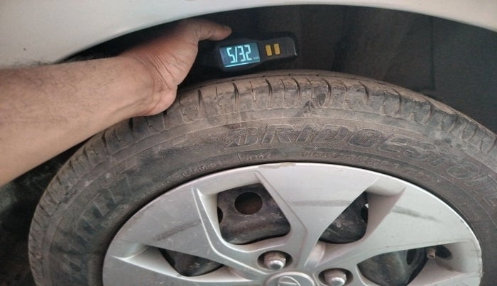 2014 Hyundai Xcent S 1.2, CNG, Manual, 70,587 km, tyre