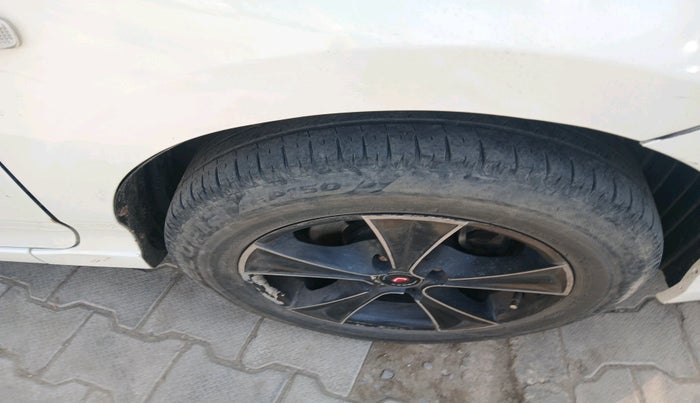 2009 Honda City 1.5L I-VTEC S AT, Petrol, Automatic, 1,41,194 km, tyre