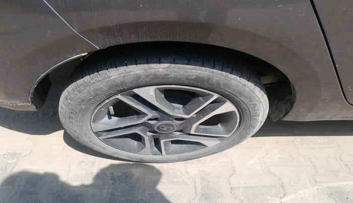 2019 Tata TIGOR XZA PLUS PETROL, Petrol, Automatic, 98,440 km, tyre