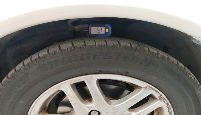 2012 Ford Fiesta Classic SXI 1.4 DIESEL, Diesel, Manual, 2,05,191 km, tyre