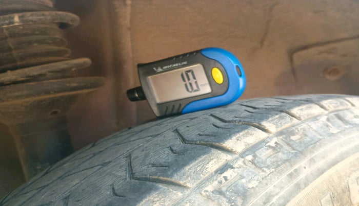 2011 Tata Indica V2 DLS, Diesel, Manual, 1,87,432 km, tyre